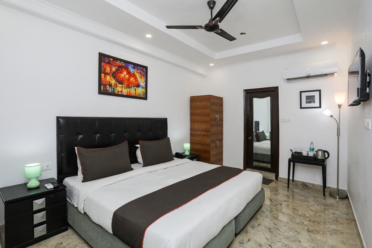 Hotel Collection O Residency Near Dwarka Sector 21 Metro Station Kapas Hera Exterior foto