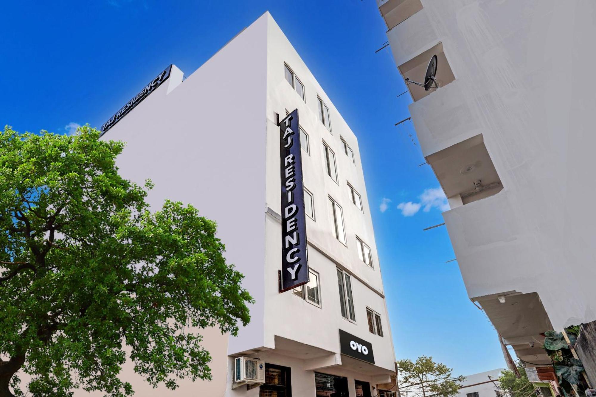 Hotel Collection O Residency Near Dwarka Sector 21 Metro Station Kapas Hera Exterior foto