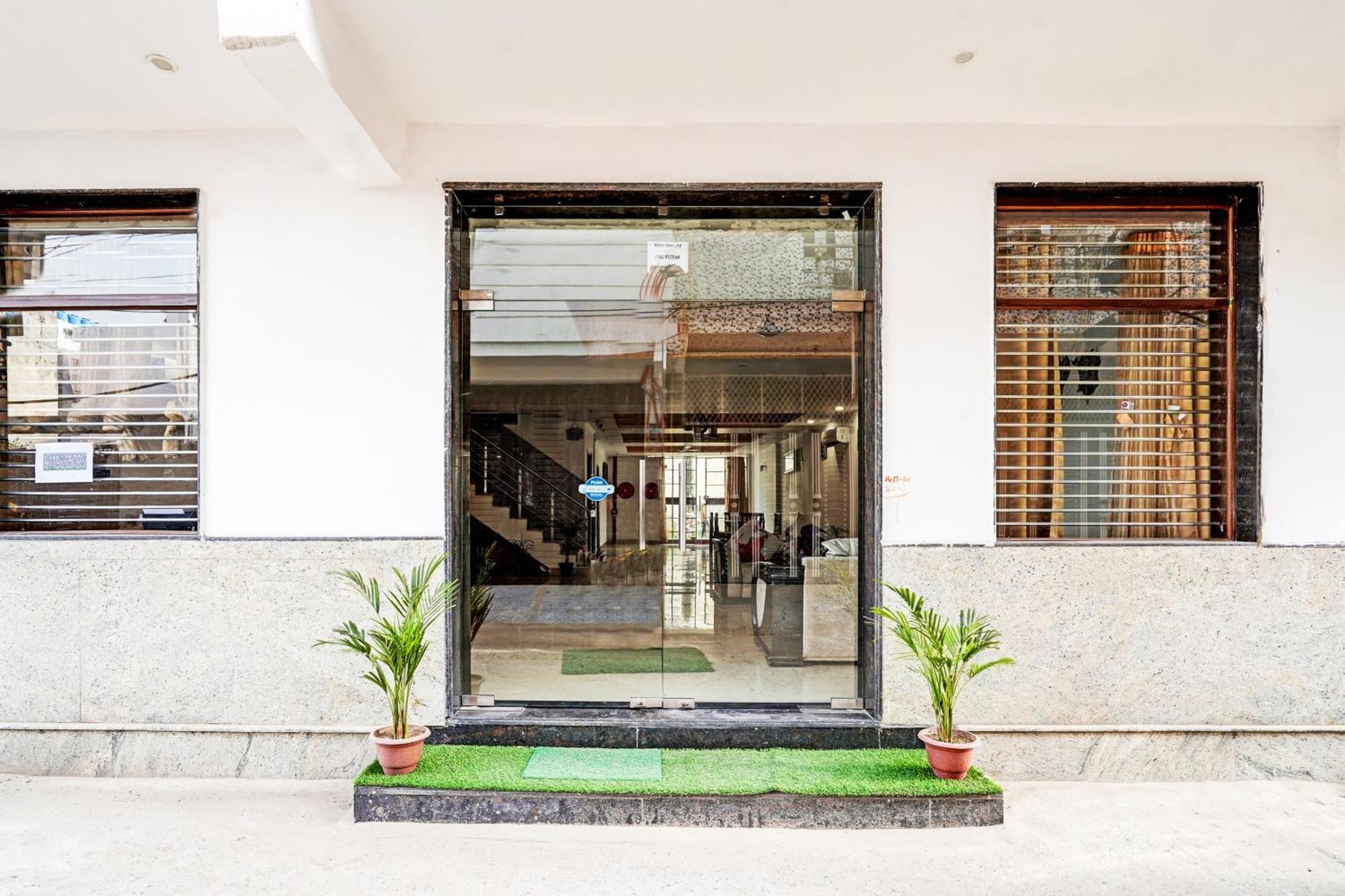 Hotel Collection O Residency Near Dwarka Sector 21 Metro Station Kapas Hera Exterior foto