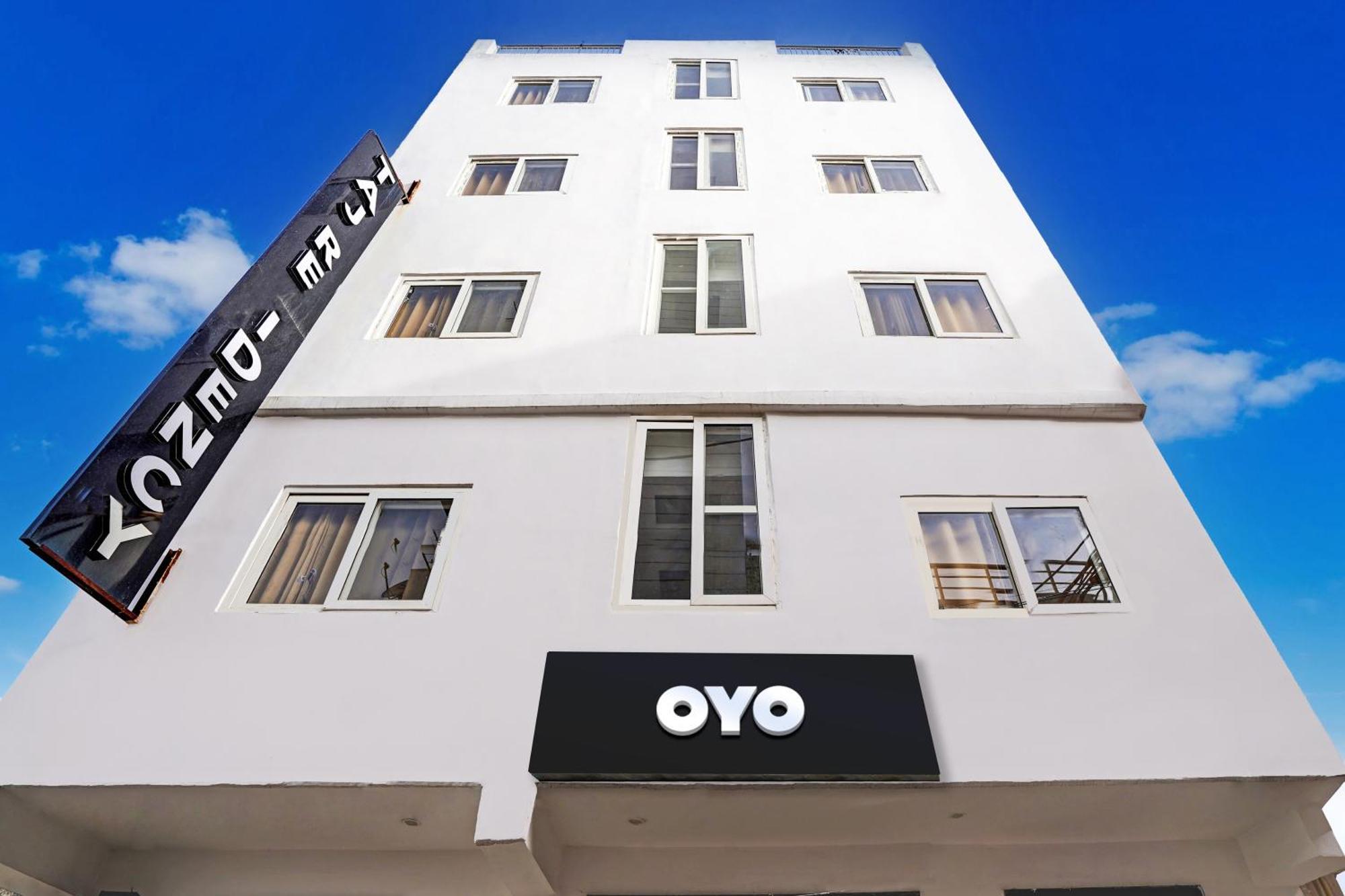 Hotel Collection O Residency Near Dwarka Sector 21 Metro Station Kapas Hera Exterior foto